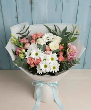 Букет цветов из:  Розы, Лизиантусы и Хризантемы #REPLACE_PRED# Плюссе