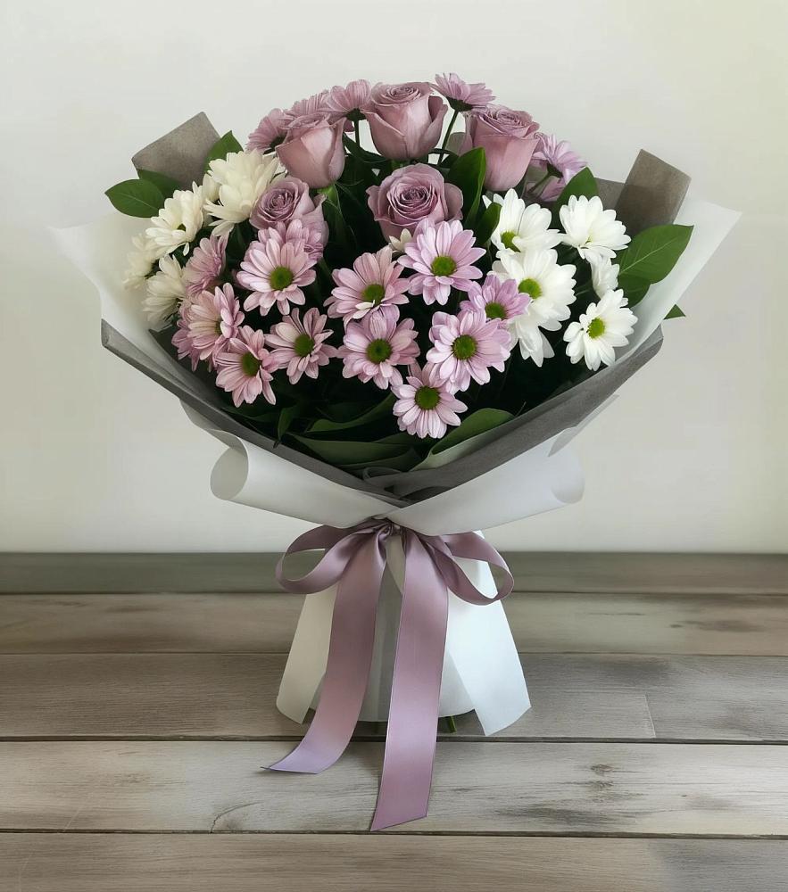Букет цветов из: Хризантемы и Розы в Плюссе