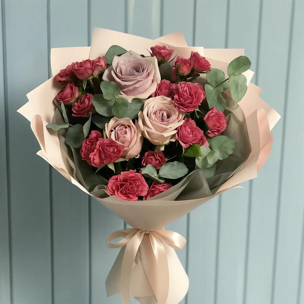 Букет цветов из: Гвоздики и Розы в Плюссе