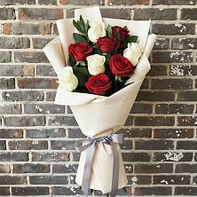 Букет цветов из:  Розы в Плюссе