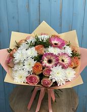 Букет цветов из:  Розы, Герберы и Хризантемы #REPLACE_PRED# Плюссе