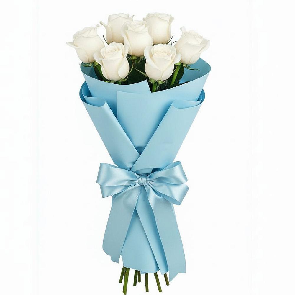 Букет 7 белых роз Проуд в Плюссе