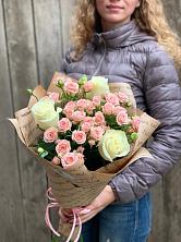 Букет цветов из:  Розы в Плюссе
