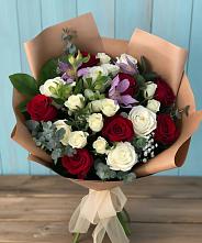 Букет цветов из:  Розы и Альстромерии #REPLACE_PRED# Плюссе