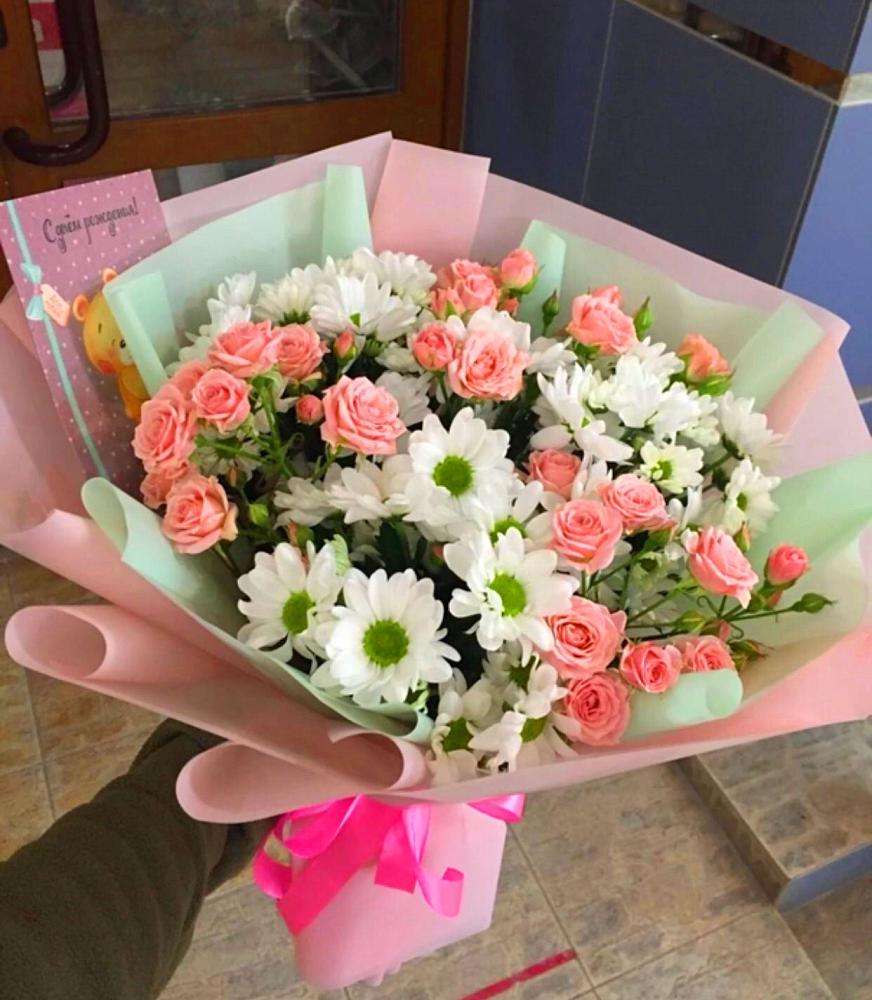 Букет цветов из: Розы и Хризантемы в Плюссе