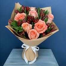 Букет цветов из:  Розы и Альстромерии #REPLACE_PRED# Плюссе