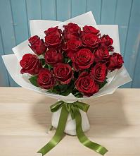 Букет Красные розы в Плюссе