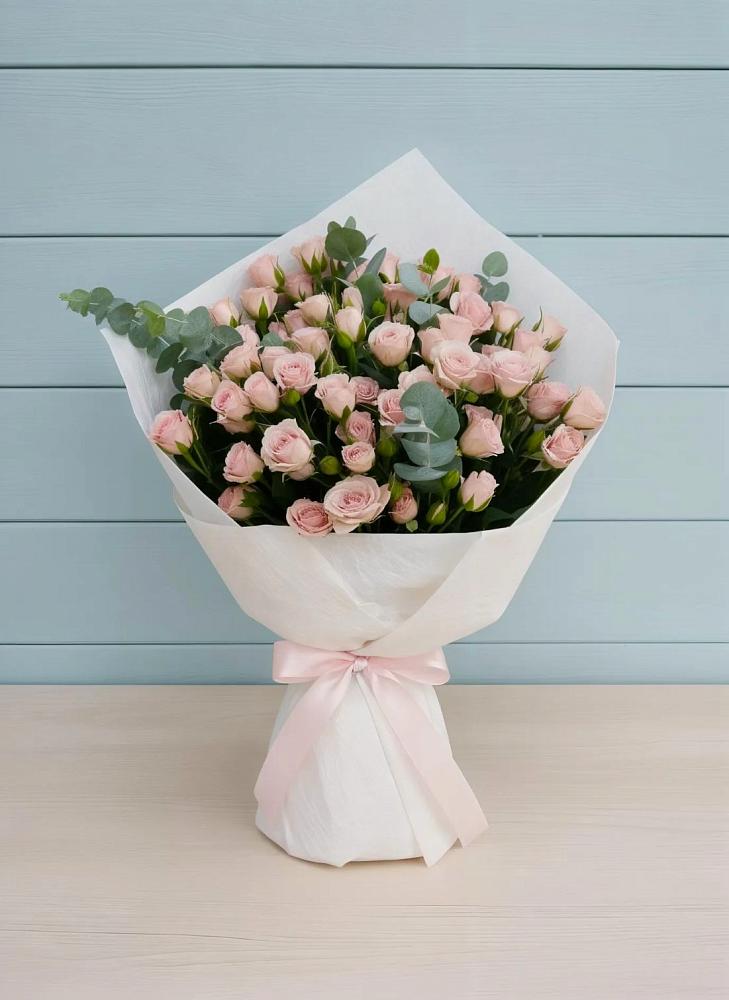 Букет цветов из: Розы в Плюссе