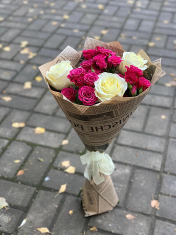 Букет цветов из: Розы в Плюссе