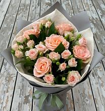 Букет цветов из:  Розы в Плюссе